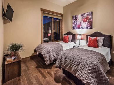 Steamboat Spring Vacation Home Sleeps Ten Guests.